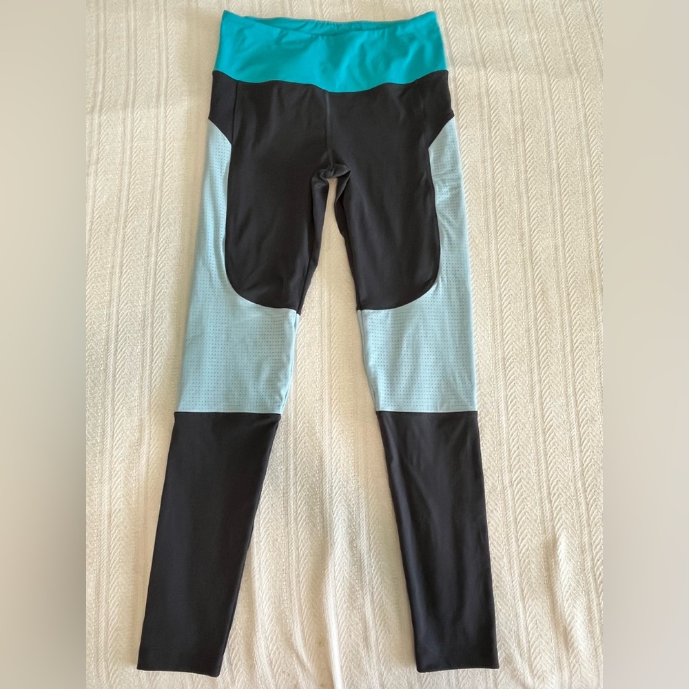 NEVER WORN Victoria's Secret VSX Sport Athletic Leggings